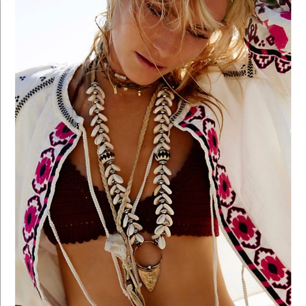 ISO Free People Found by the Sea Shell Necklace